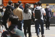 Thanh niên Đông Bắc Á 'đau đầu' vì thất nghiệp