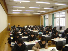 Hàng loạt trường đại học, cao đẳng tại Nhật Bản có nguy cơ đóng cửa