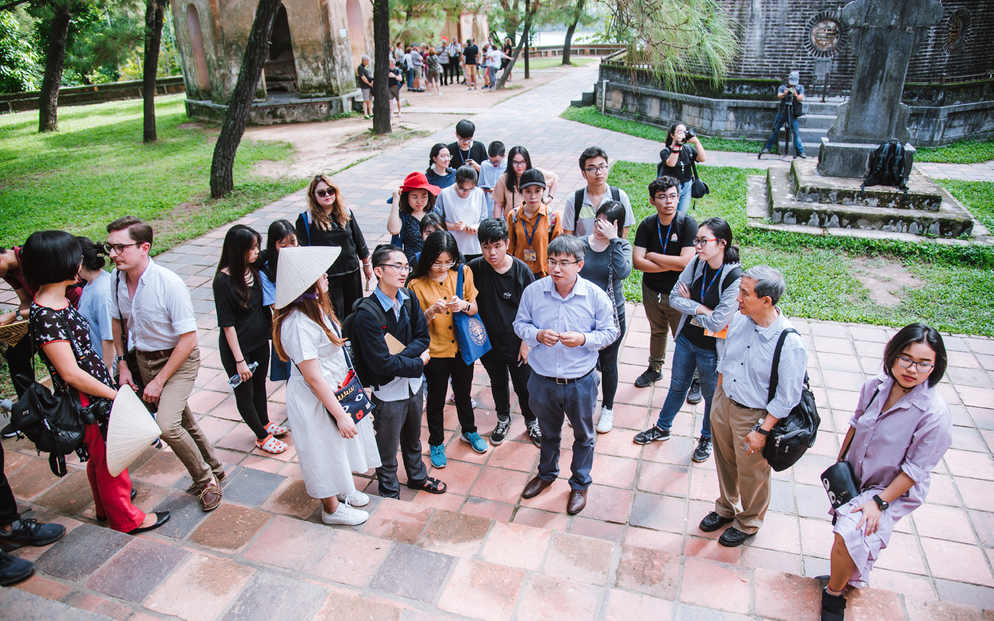 Ngày càng có nhiều sinh viên quốc tế học tiếng Việt