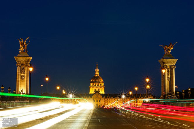 Thành phố Paris về đêm mùa COVID-19 qua góc máy của du học sinh Việt Nam