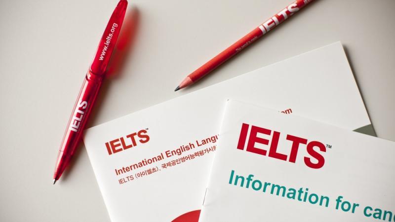 Bộ Giáo dục nên học cách tổ chức thi cử và quản lý bằng cấp như IELTS