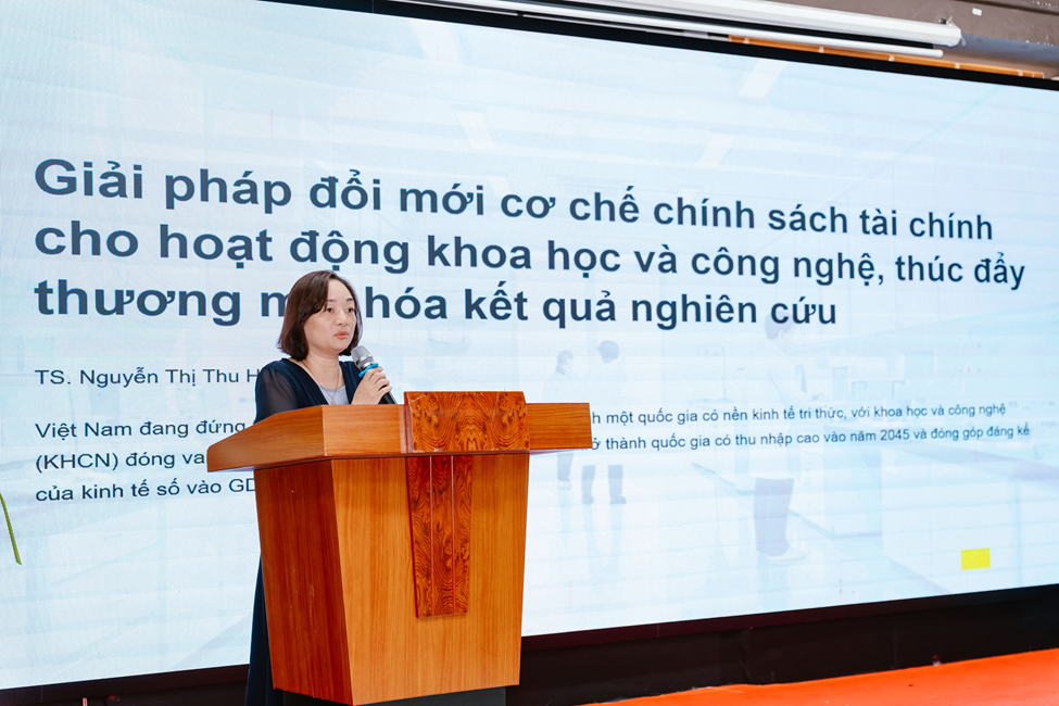 TS. Nguyễn Thị Thu Hiền – Cục Tài chính và Quản lý đầu tư, Văn phòng Trung ương Đảng chia sẻ góc nhìn về việc tái cấu trúc cơ chế tài chính cho các tổ chức KH&CN